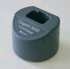 Comcharger 3000 (USB-D 230V) mit USB-Kabel und Netzteil.